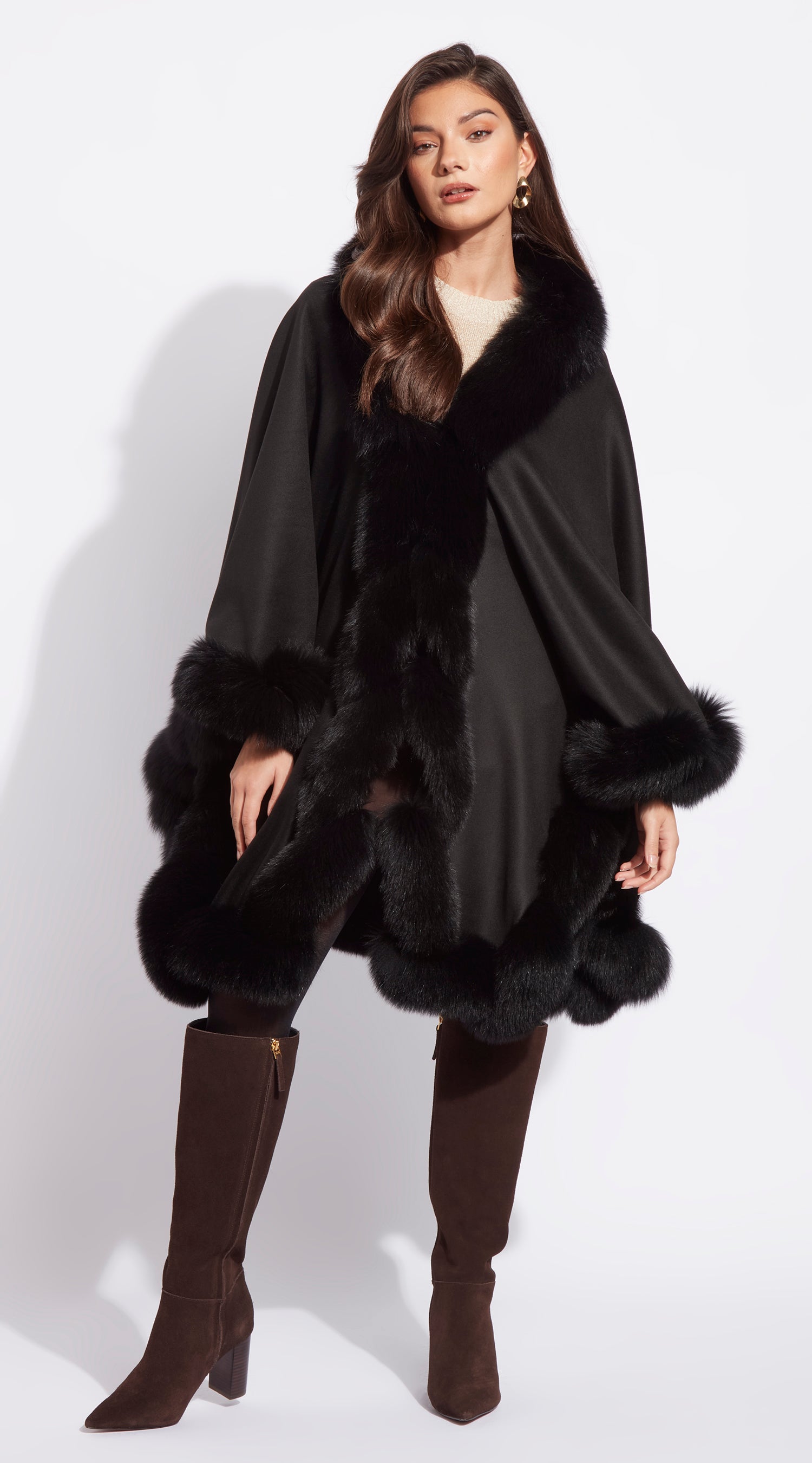 The Luxy Cashmere Spiral Cape - Black