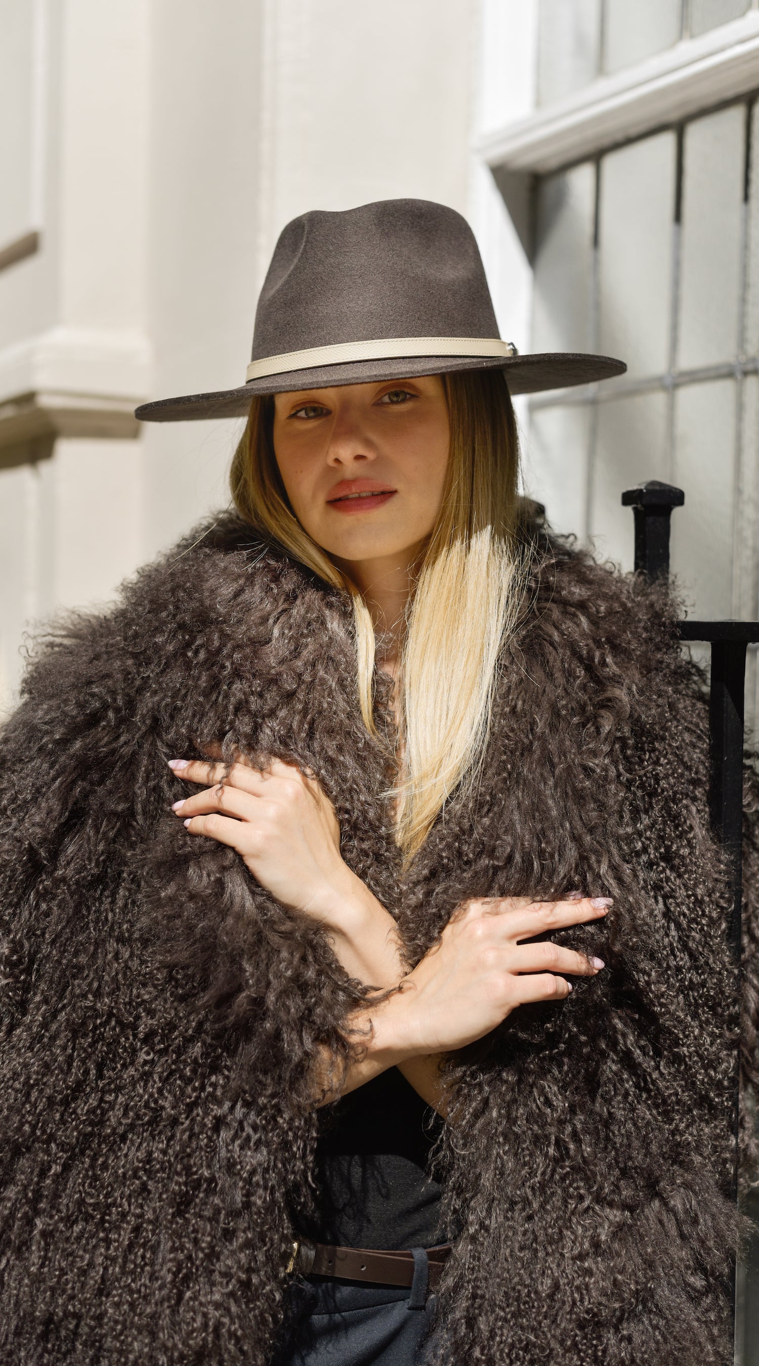 Mongolian Cropped Coat - Brown
