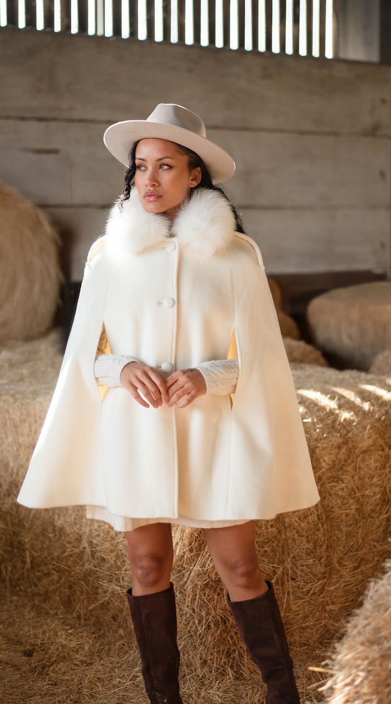 The Luxy Cashmere Cape Coat - Milk