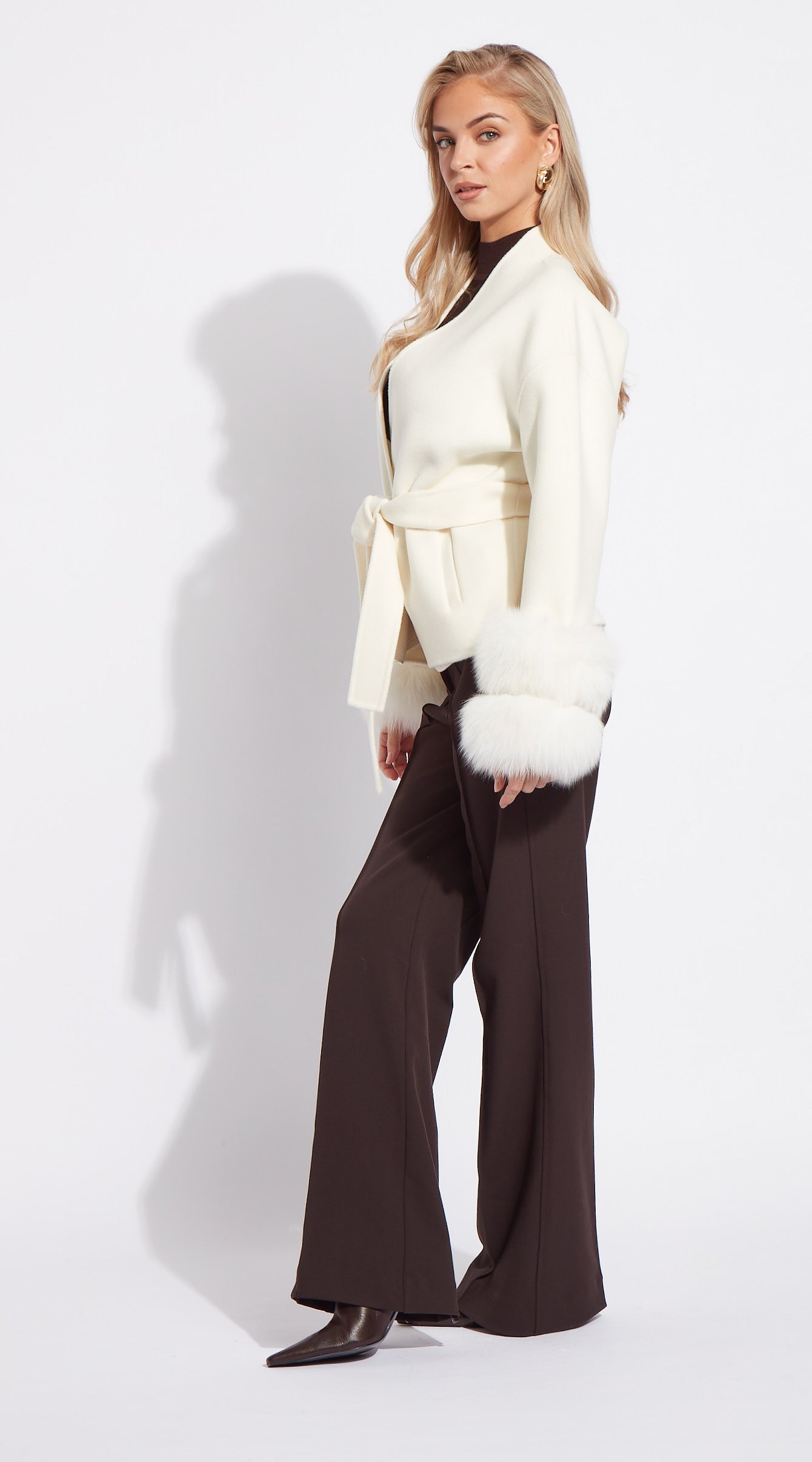 Luxy Cashmere Cropped Double Cuffed Coat - Ivory